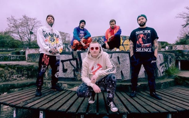 Reggaeton futurista y crítica social: Messtizaje publica «Mi Arte No Vale Na» junto a Chocolate Remix