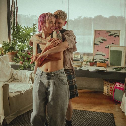 “Ahora soy yo”, la canción de autenticidad y liberación de ROOM