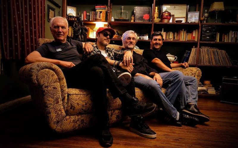 Pasamanos: 40 años de resistencia eléctrica y el despertar de la conciencia en el rock santafesino