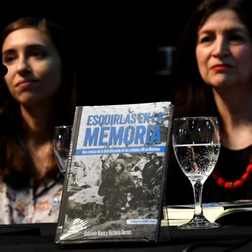 “Esquirlas en la memoria”, la historia sobre la identificación de los soldados NN en Malvinas