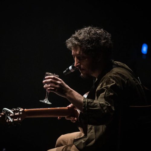 Adrián Berra: “Quiero que las canciones sean un puente de encuentro”