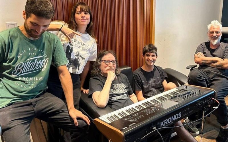 Charly García firmó contrato para editar su esperado nuevo disco: todos los detalles