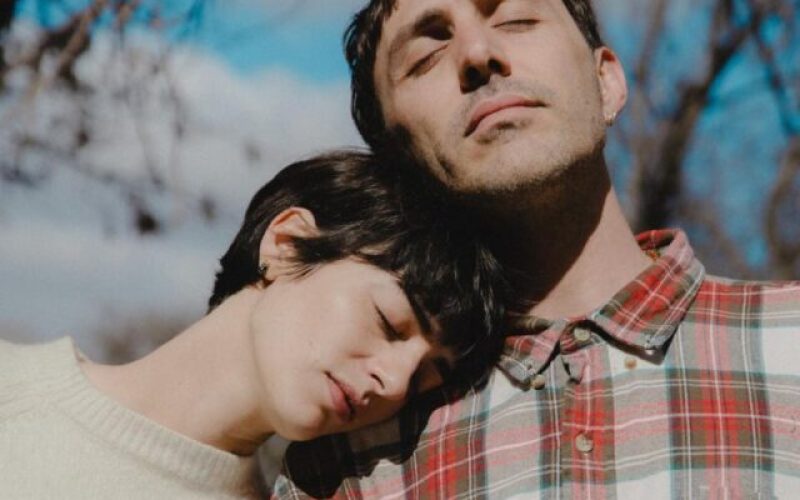 «Rayo de Sol»: la luz de Zoe Gotusso y Mi Amigo Invencible