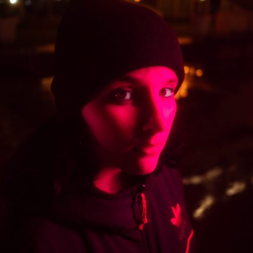 KYR4: la voz que emerge con fuerza y sensibilidad en su nuevo EP «No Llores»