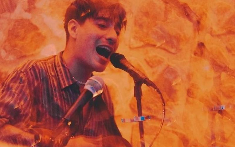 Rodri Cactus desnuda su sentir en “Collage de emociones”