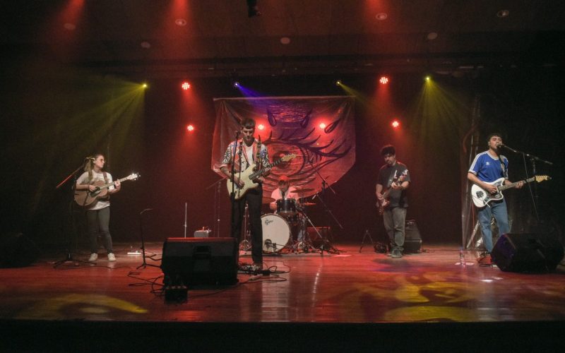 Fondo de Bikini publicó la primera parte de su disco «Fachada»