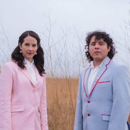 Ramona y Ximena Sariñana se unen en una mágica colaboración: “No Te Vayas”