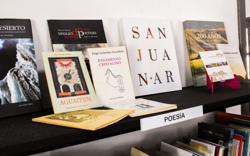 Presentan en San Juan dos obras literarias para emocionarse, reflexionar y recordar personajes