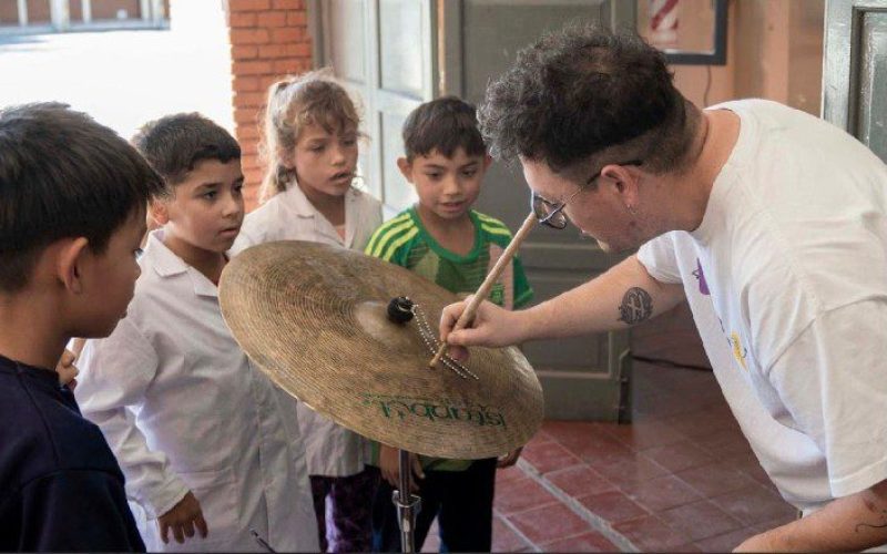 La escena cultural local se une en un recital solidario