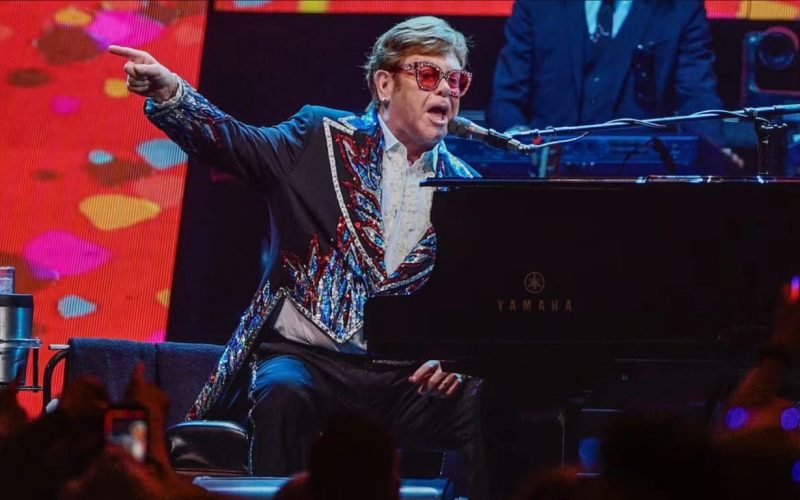 Elton John respalda a Paul McCartney: “La música corre peligro”